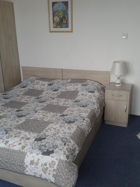 Guest Rooms Radost Balchik Exterior photo
